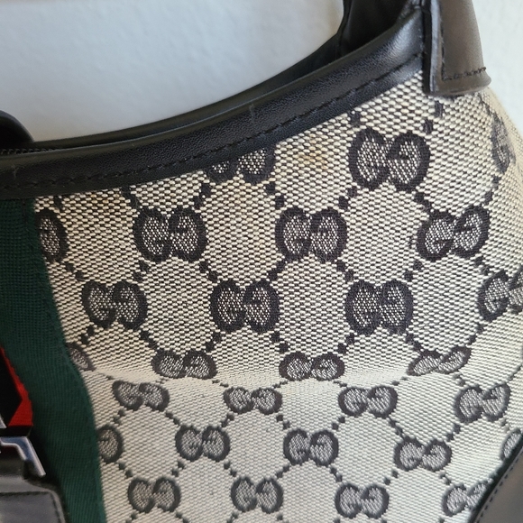 AUTHENTIC Vintage Gucci black shoulder bag - Picture 4 of 14